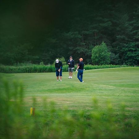 Golf Apartament W Sobieniach Sobienie Jeziory 外观 照片
