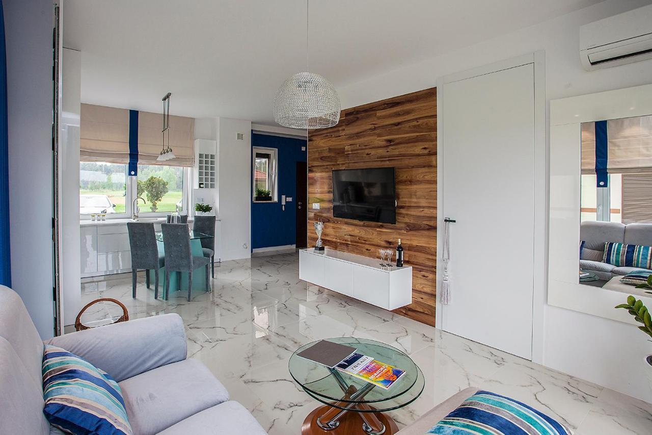 Golf Apartament W Sobieniach Sobienie Jeziory 外观 照片