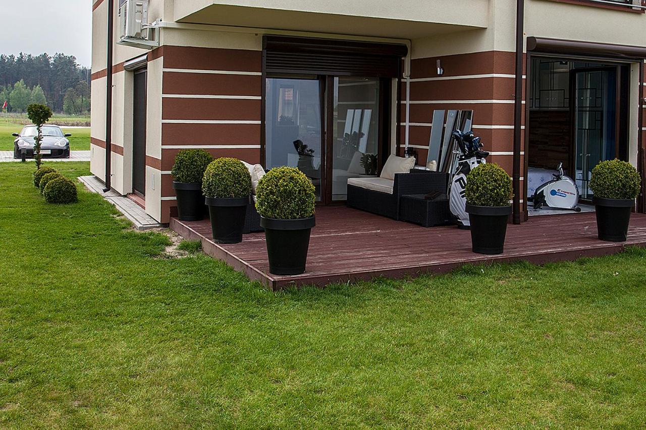 Golf Apartament W Sobieniach Sobienie Jeziory 外观 照片